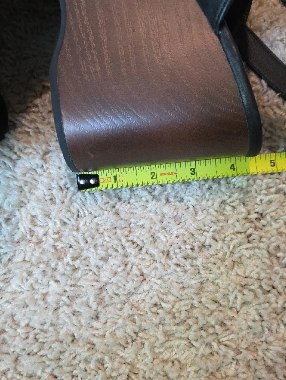Universal Thread Black Leather Cross-Strap Wedge Sandals Size 8